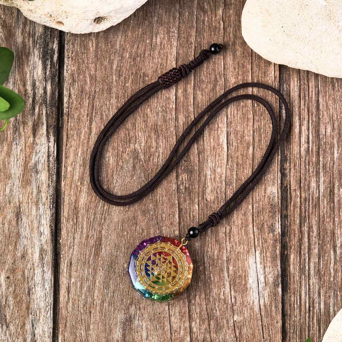 7-Chakra-Orgonit-Halskette-Talisman