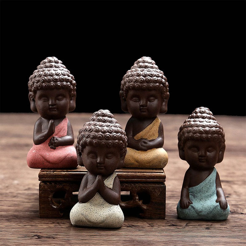 Buddha-Keramik-Statue
