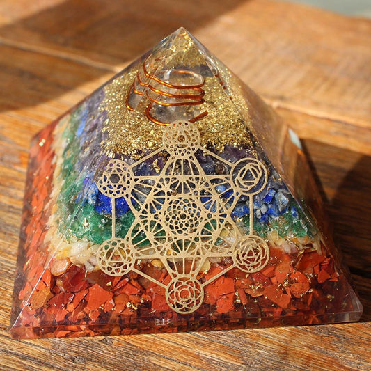 Chakra Metatrons Würfel Orgonit-Pyramide – Heilung durch die Kraft der Chakren