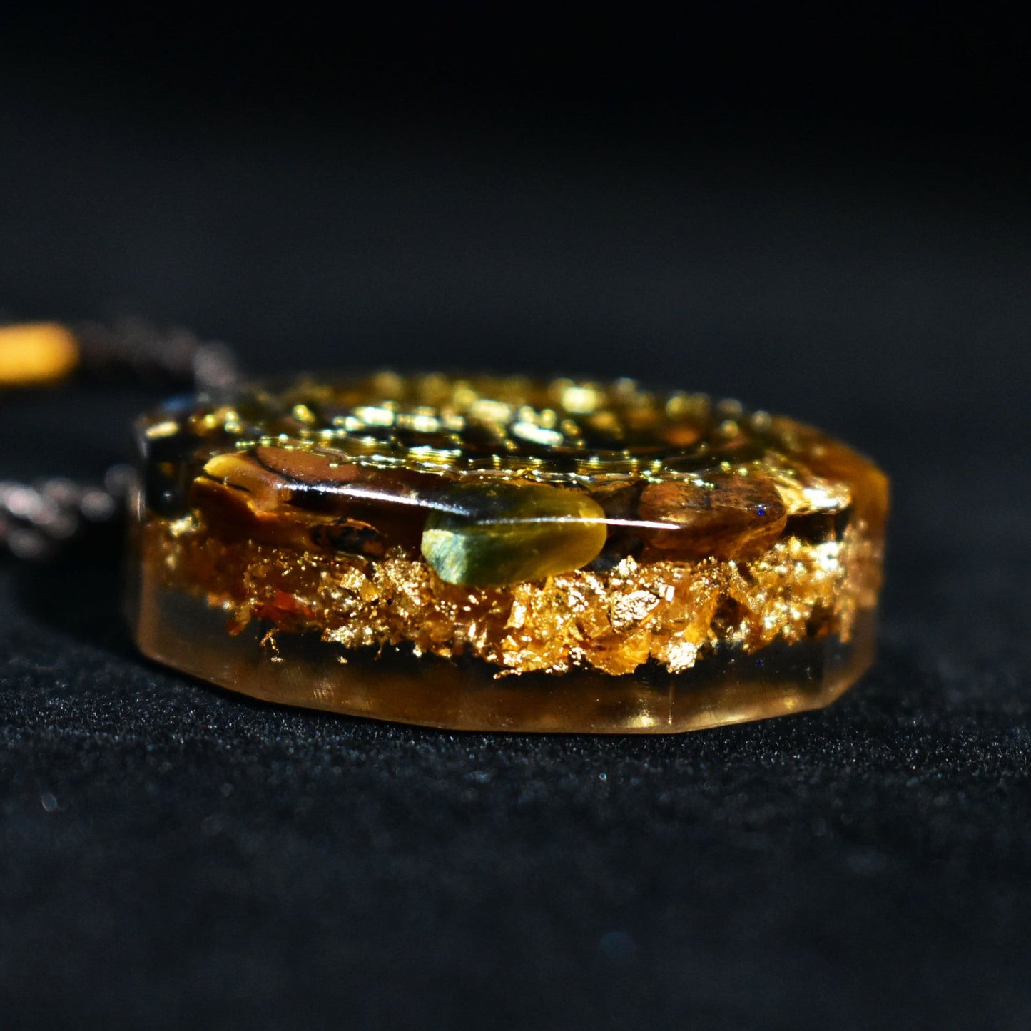 Tigerauge-Halskette-Orgonit_Schmuck_Sri_Yantra_Kette
