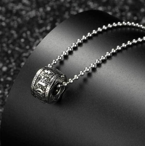 Mani-Mantra-Lotus-Buddhistische_Mantra_Halskette