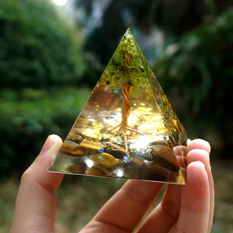 Orgonit_Pyramide_Lebensbaum