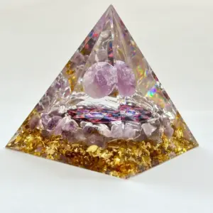 orgonit-pyramide-amethyst-blume-des-lebens-heilige-geometrie