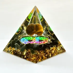 tigereye-obsibian-orgonit-pyramide-meditation