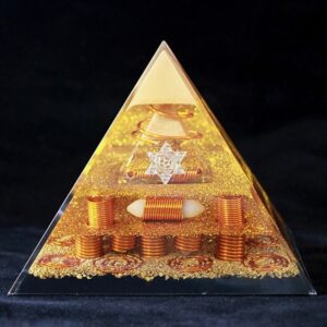 Orgonit -Pyramide -mit -Mini-Pyramide & Kristallsäule – Sechszackiger-Stern-15 cm