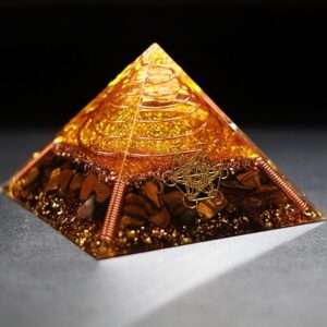 Orgonit Pyramide mit Weißer Kristallkugel, Tigerauge & Heiliger Geometrie | 12 cm